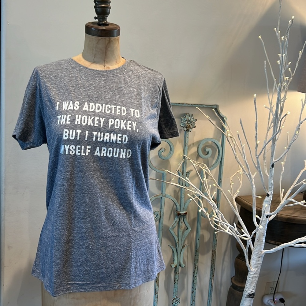 Chillionaire ~ Addicted To The Hokey Pokey T-Shirt ~ Large